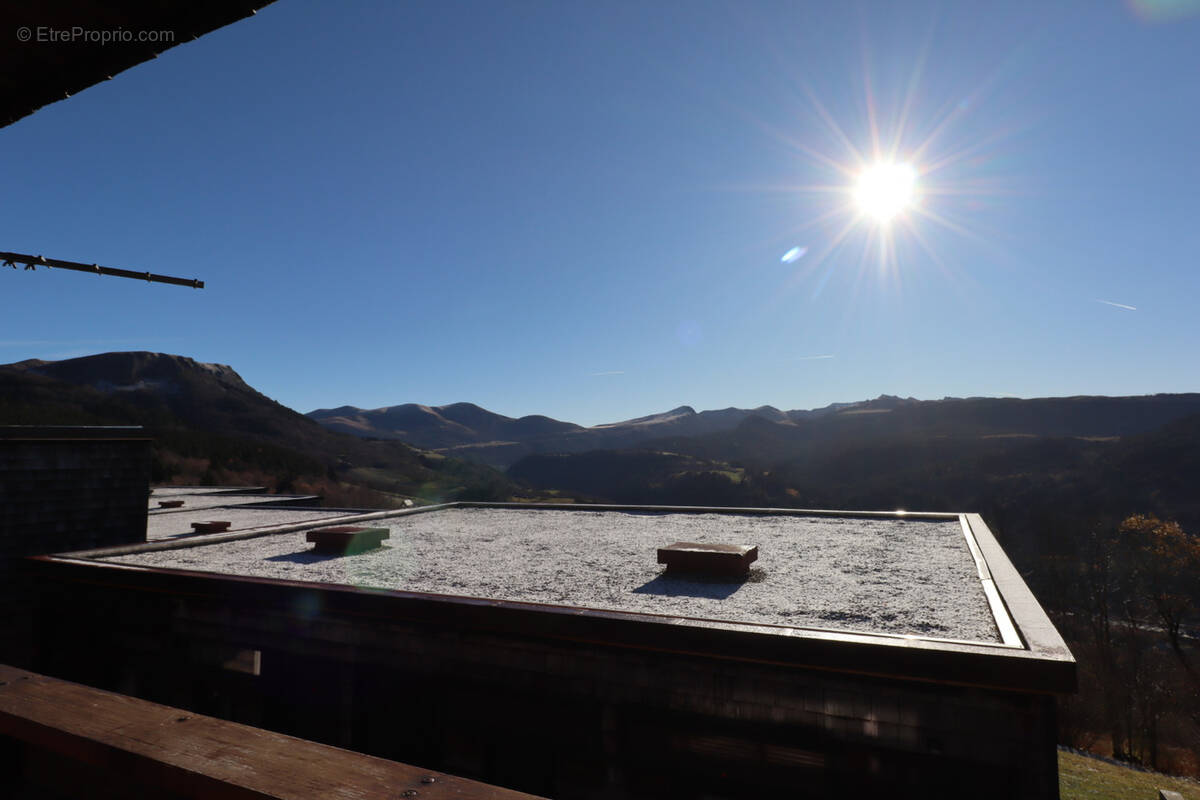 Appartement à MURAT-LE-QUAIRE