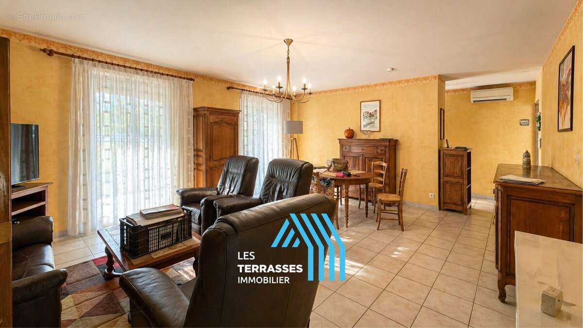 Maison à MALATAVERNE