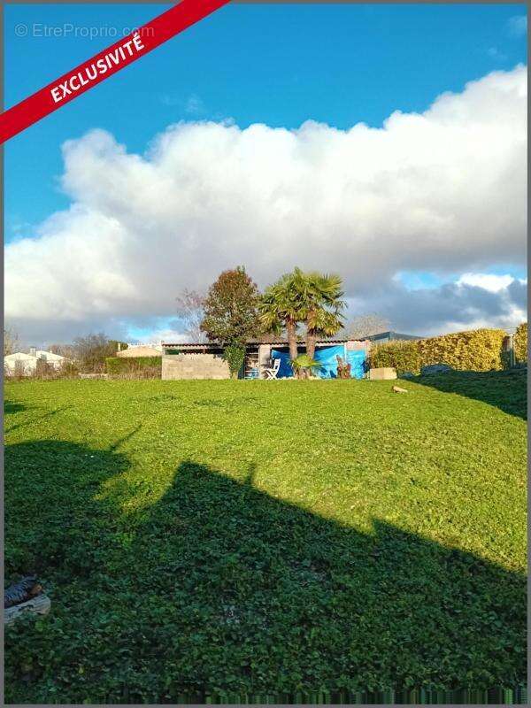 Maison à SAINT-JEAN-D'ANGELY