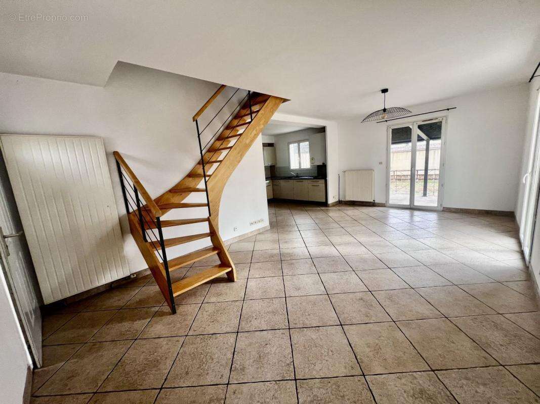 Maison à SAINT-GILLES