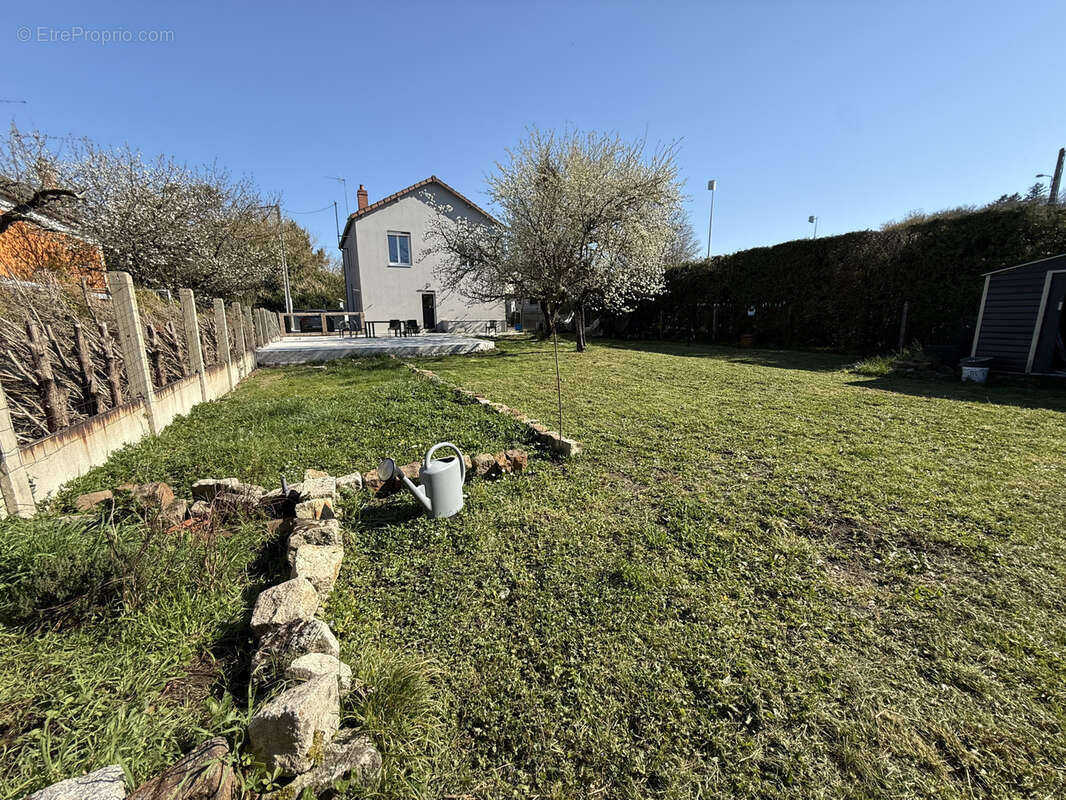 Maison à BELLERIVE-SUR-ALLIER