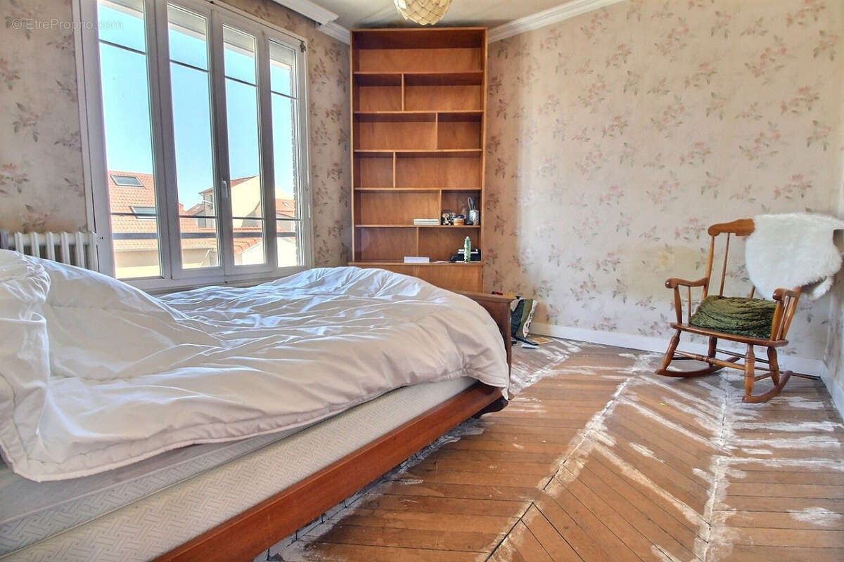 Maison à ISSY-LES-MOULINEAUX