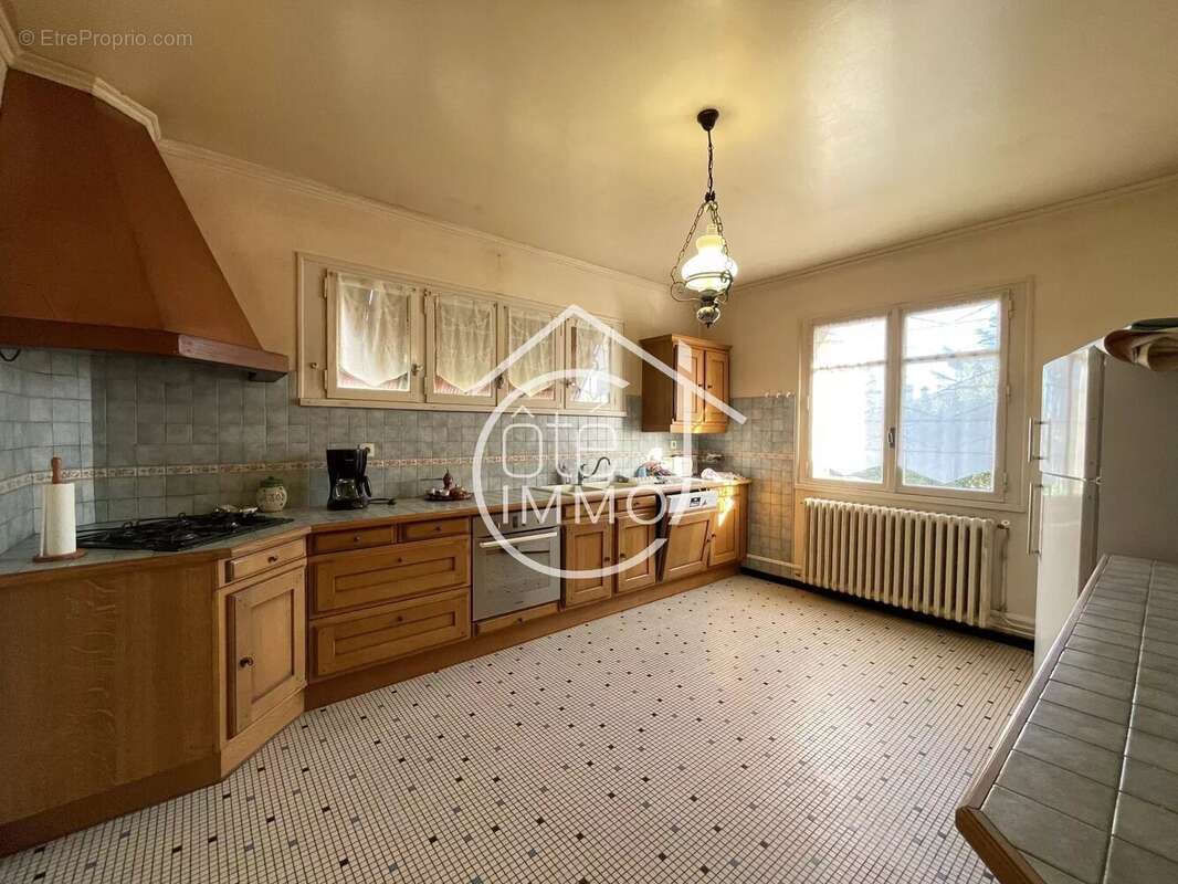 Maison à CASTILLON-LA-BATAILLE