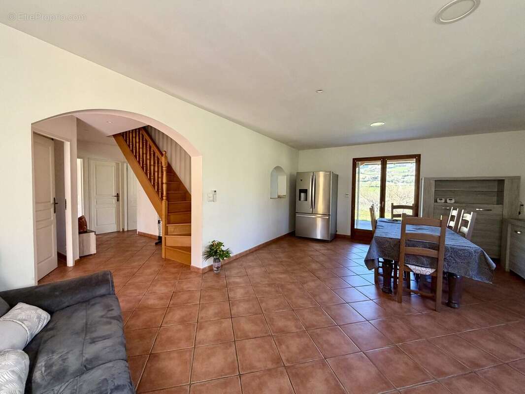 Maison à LES ARDILLATS