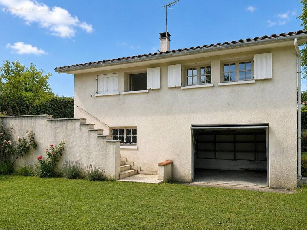 Photo 1 - Maison à LEOGNAN