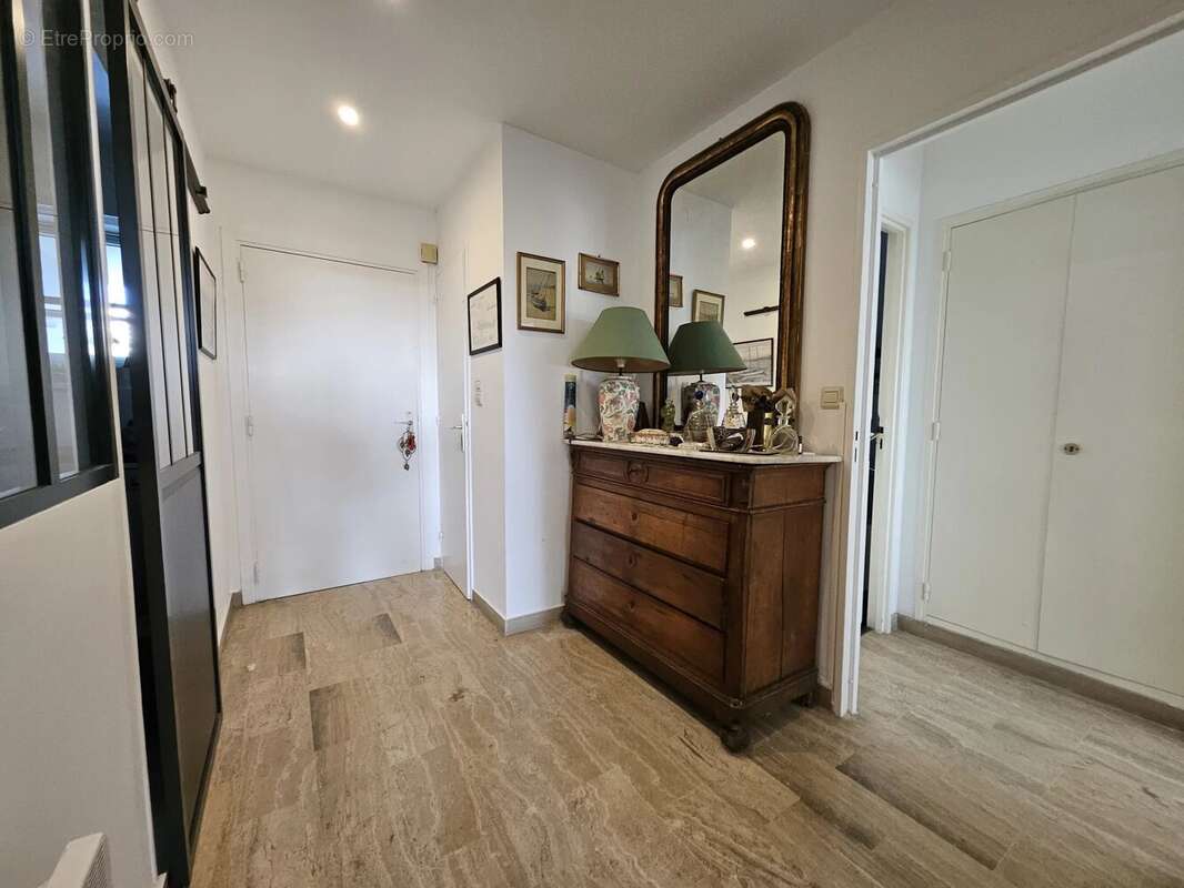 Appartement à VILLENEUVE-LOUBET