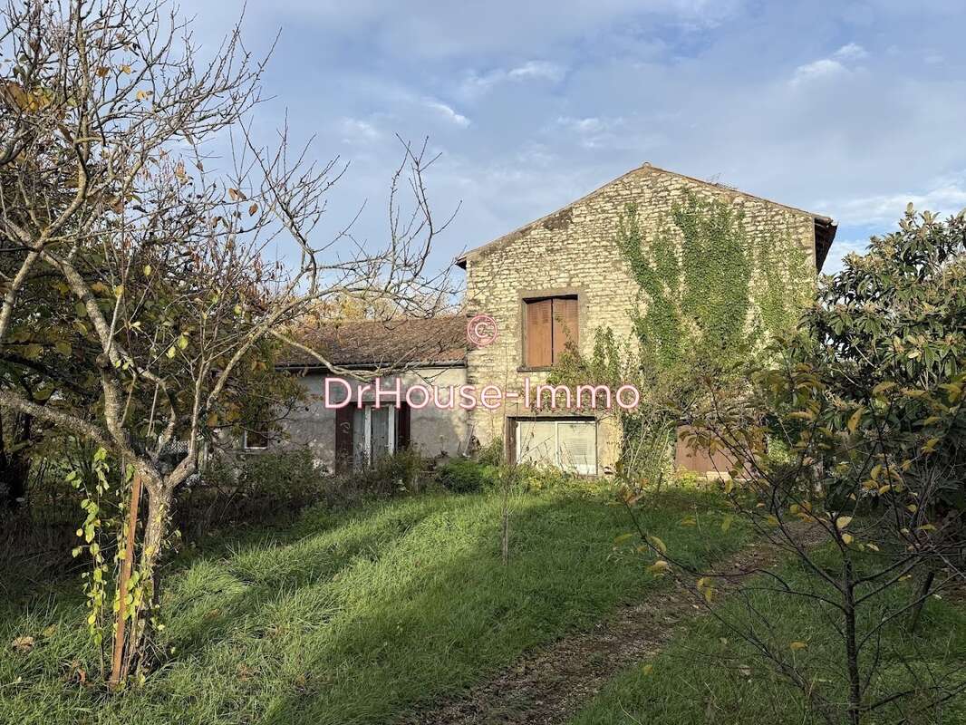 Maison à NEUVILLE-DE-POITOU