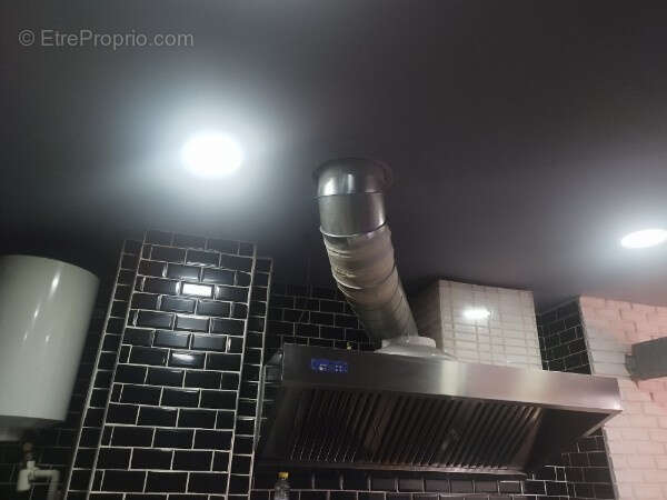 Commerce à PARIS-10E