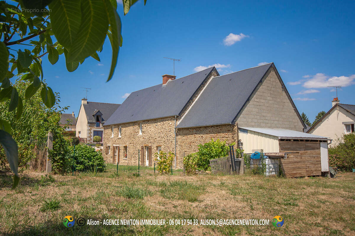 NORMANDIE, MANCHE, SACEY, Baie du Mont-Saint-Michel. Grande maison de village, 4 chbs, jardins et dépendances - photo 3