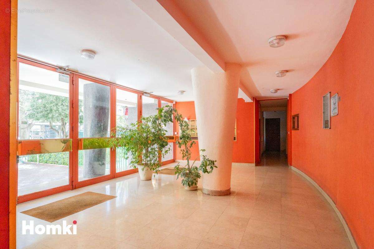 Appartement à MARSEILLE-5E