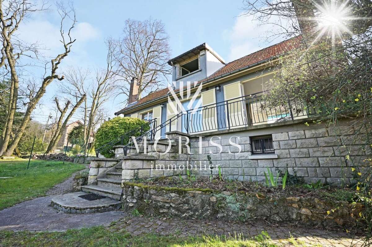 Maison à MONTIGNY-LES-CORMEILLES