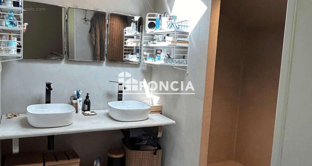 Maison à SATHONAY-VILLAGE