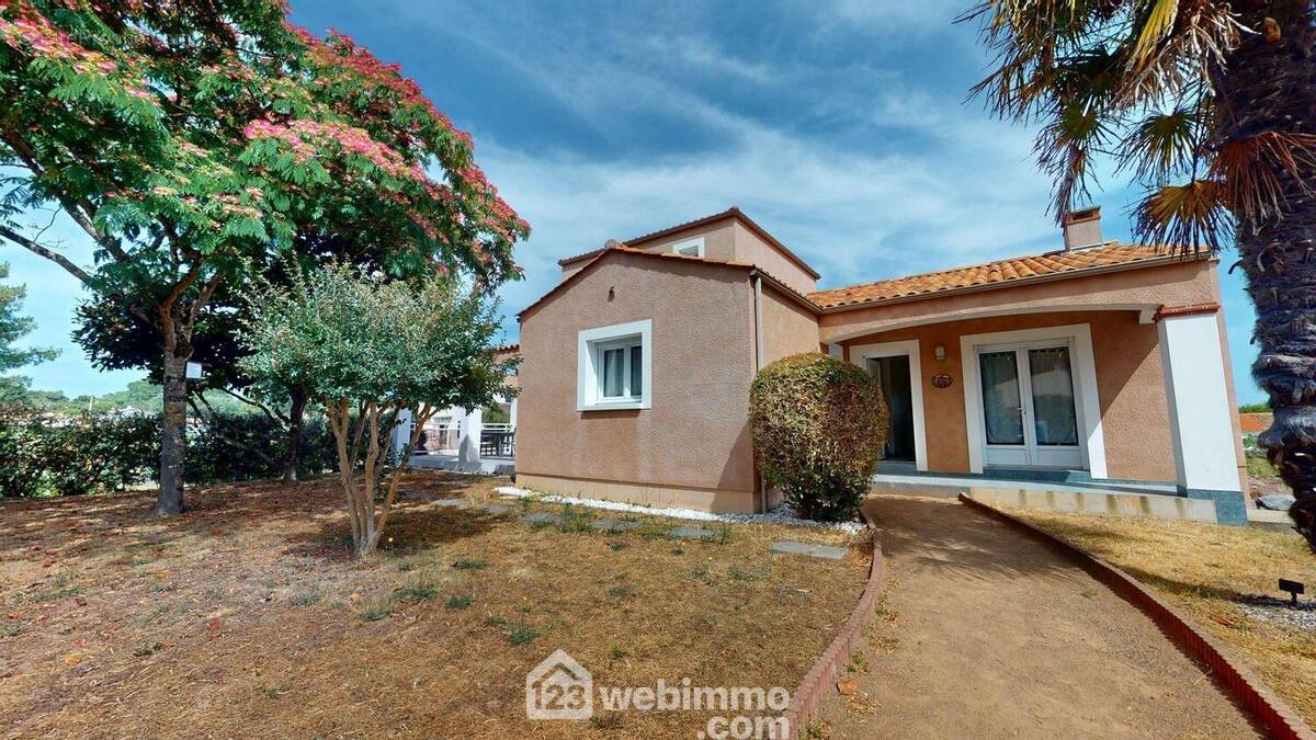 Demeure avec vie de plein pied et suite parentale à l&#039;étage - Maison à LONGEVILLE-SUR-MER