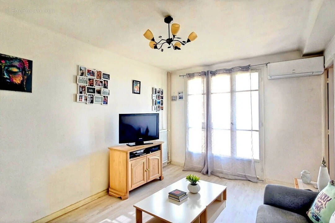 Appartement à PORT-DE-BOUC