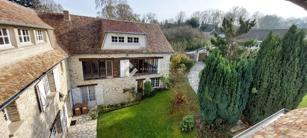 Maison à THOIRY