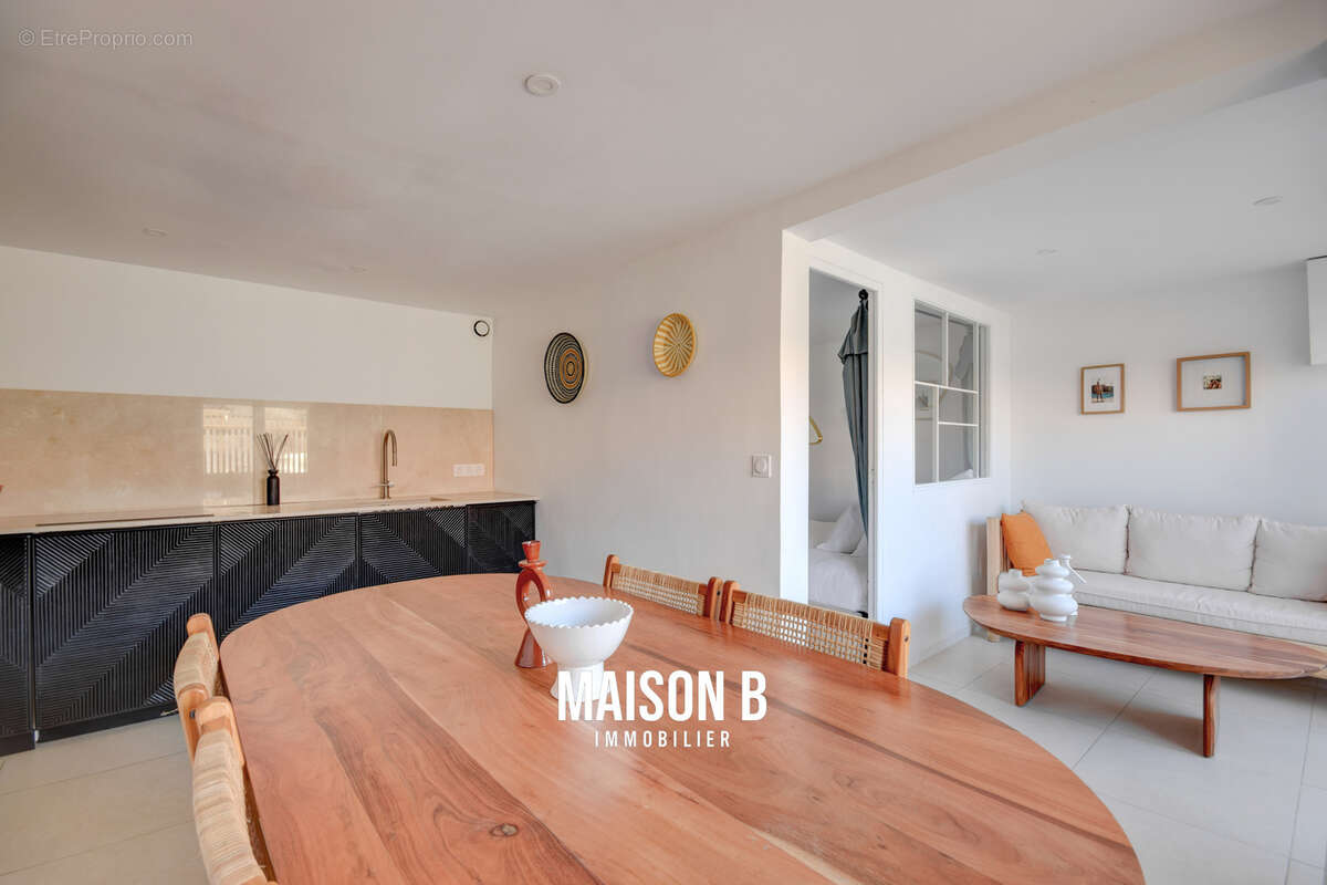 Appartement à MARSEILLE-8E
