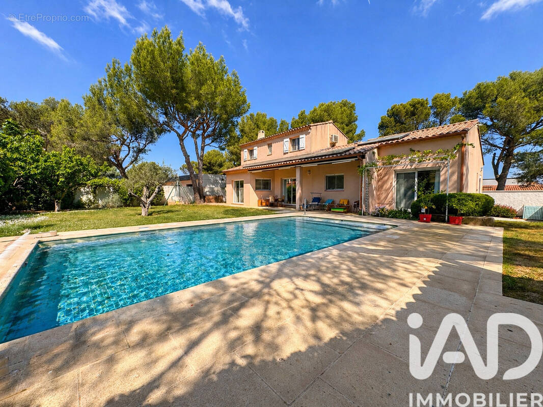 Photo 1 - Maison à VILLENEUVE-LES-AVIGNON