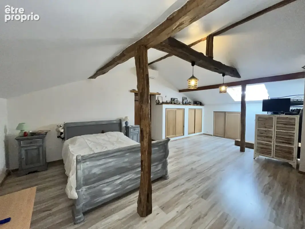 Belle propriété de 375 m2   5 chambres   Piscine   Dépendances   Prestations de qualité - photo 18
