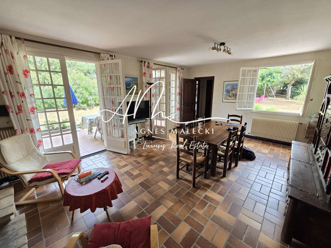 Maison à LA CROIX-VALMER