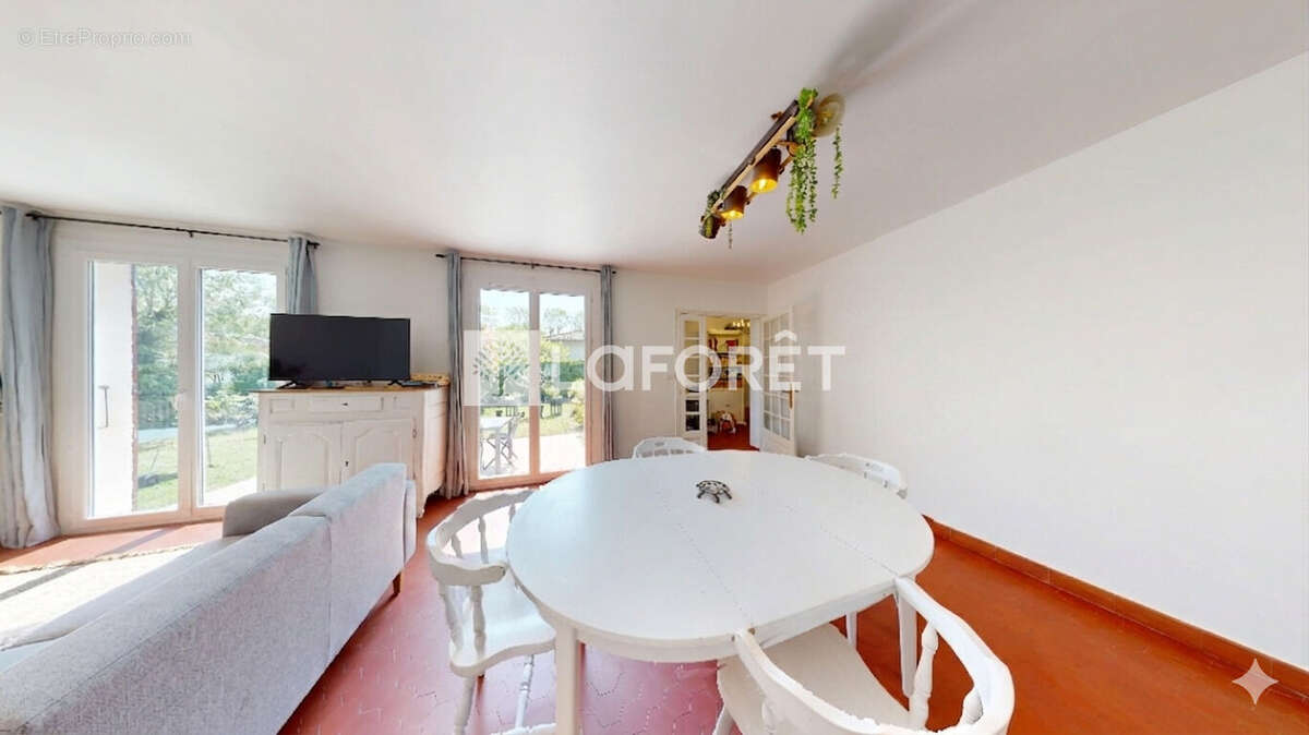 Tournefeuille Côté Lardenne Maison T4 de plain-pied rénovée sur terrain arboré - photo 10