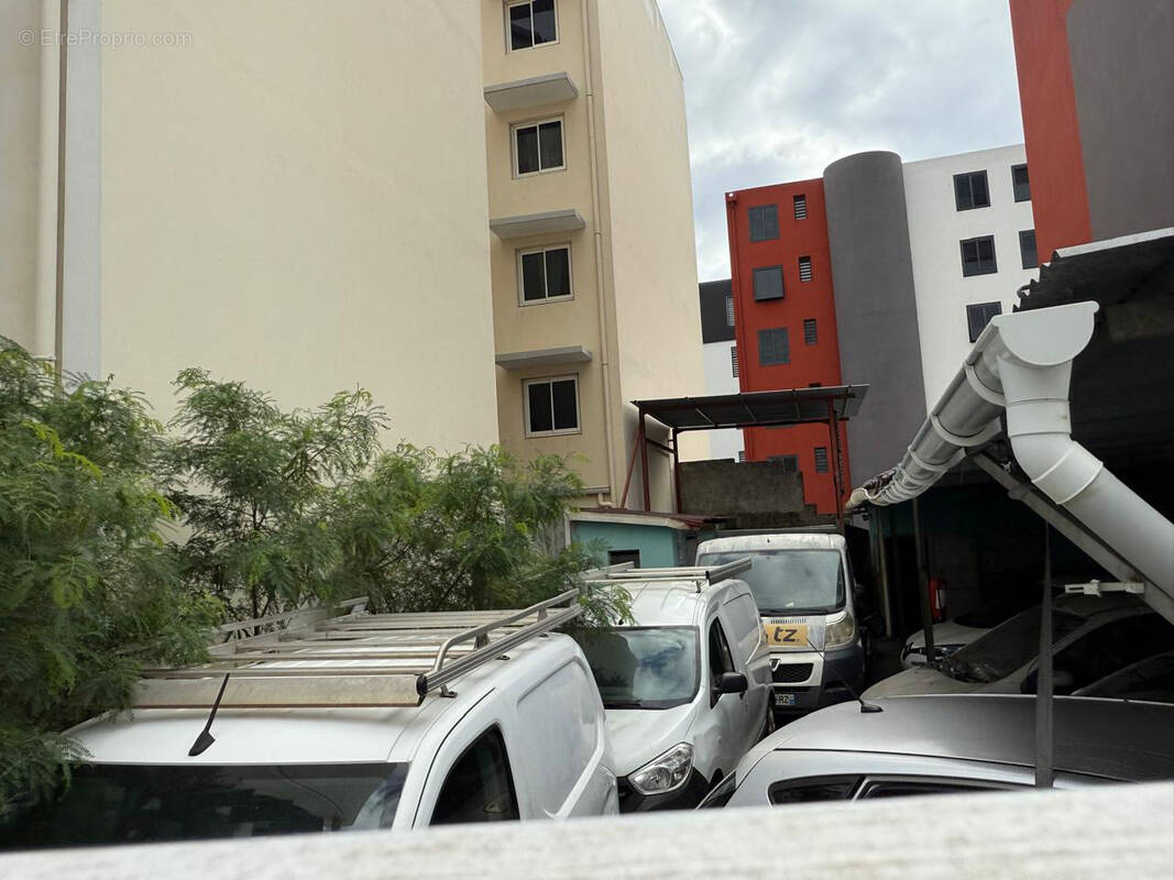 Terrain à SAINT-DENIS