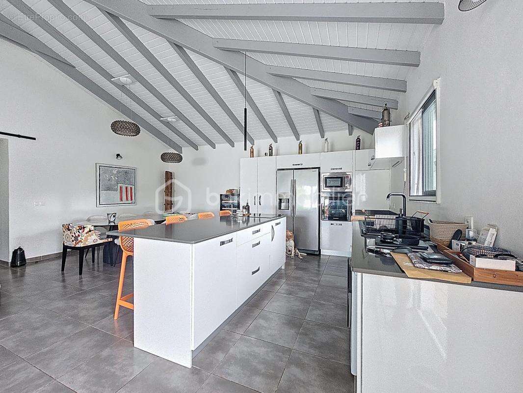 Villa + dépendance avec piscine Saint François - photo 6