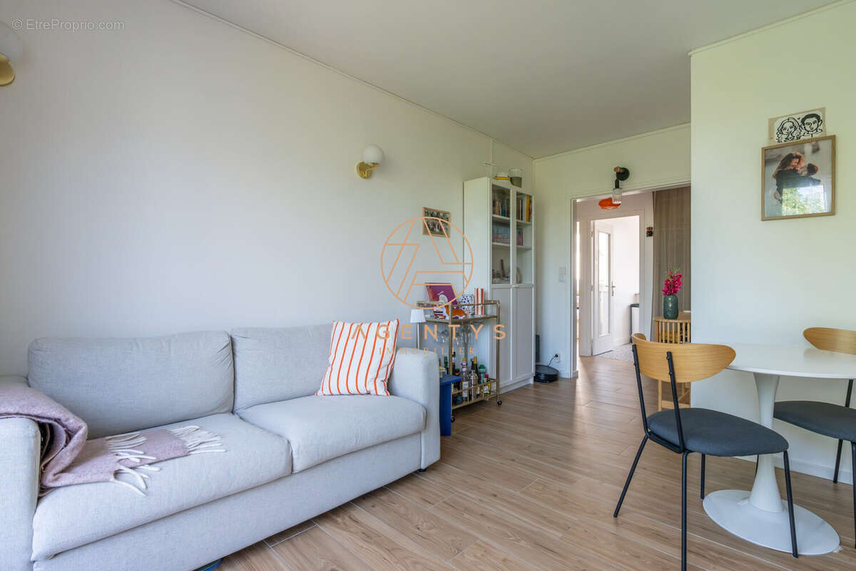 Appartement à LE PERREUX-SUR-MARNE