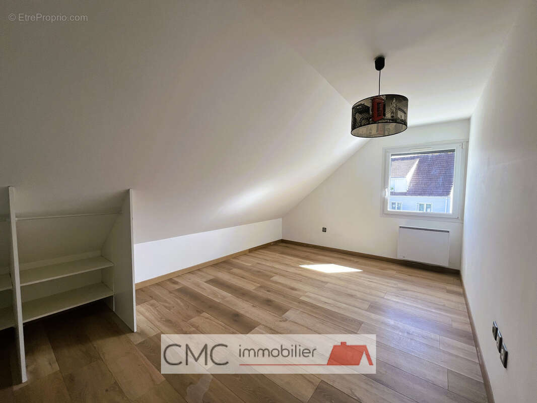 Maison 130 m² à Luisant  - photo 11