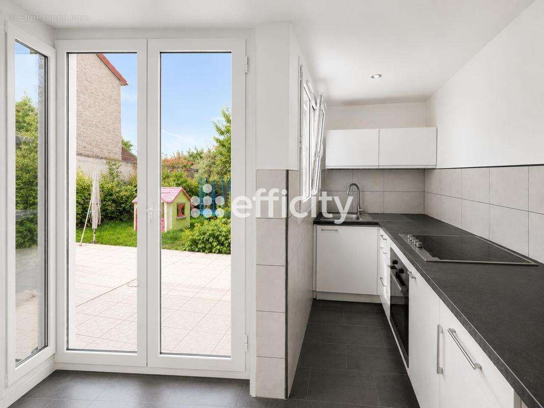 Maison 180 m² à Montgeron  - photo 31