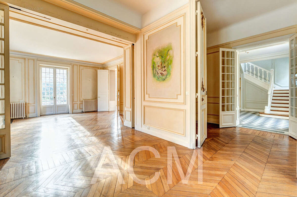 Maison à MAISONS-LAFFITTE