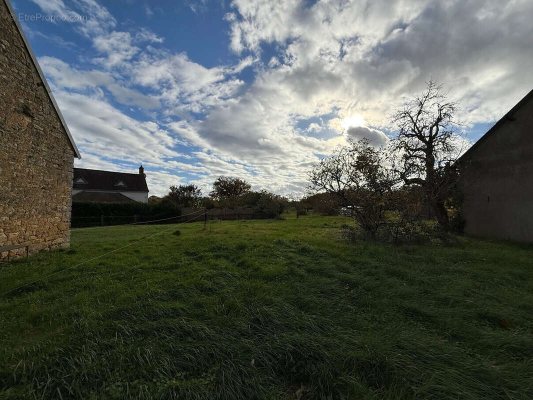 Terrain à AMBRAULT