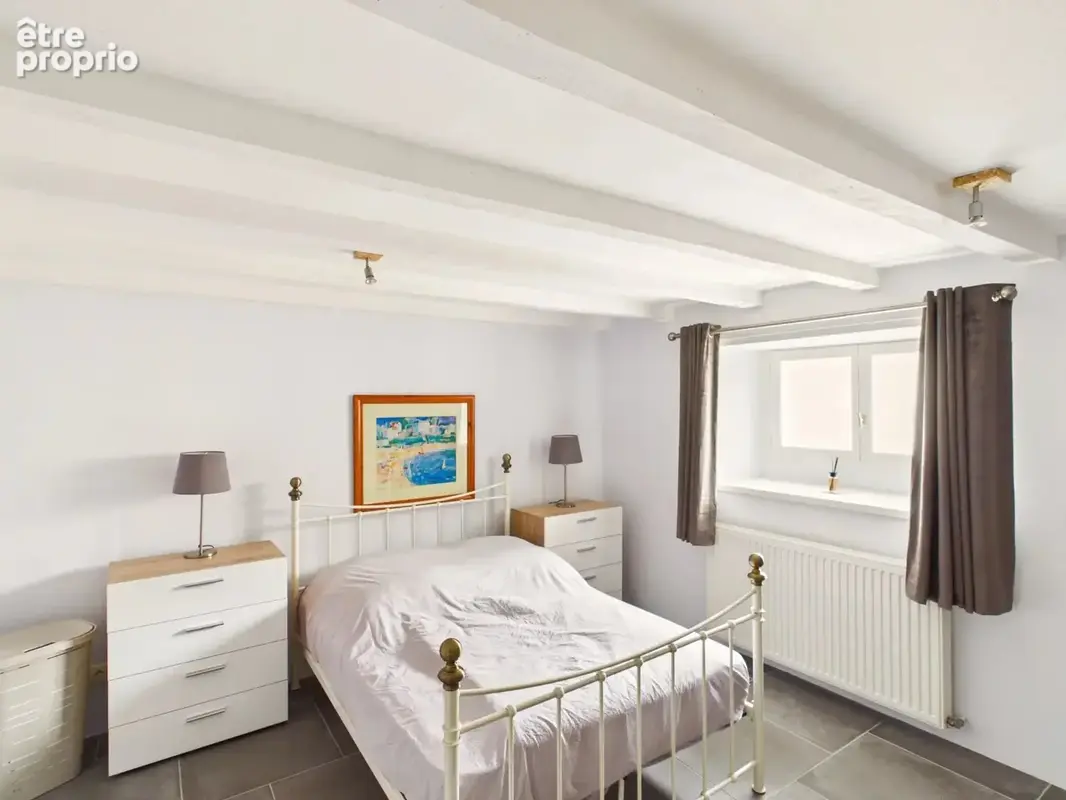Propriété récemment rénovée de 6 chambres offrant beaucoup de flexibilité et une belle vue - photo 9