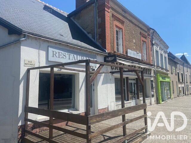 Photo 1 - Commerce à CORMERY