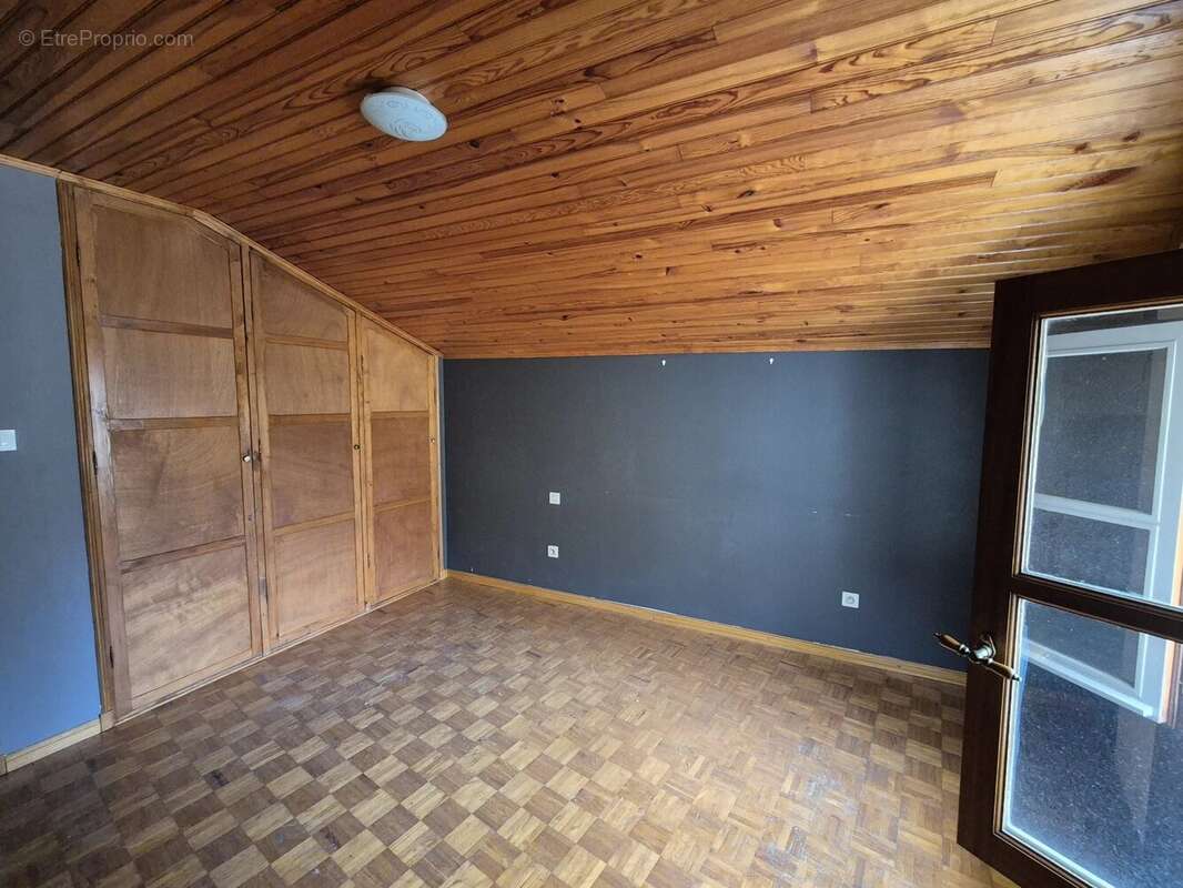 Maison à COURTHEZON