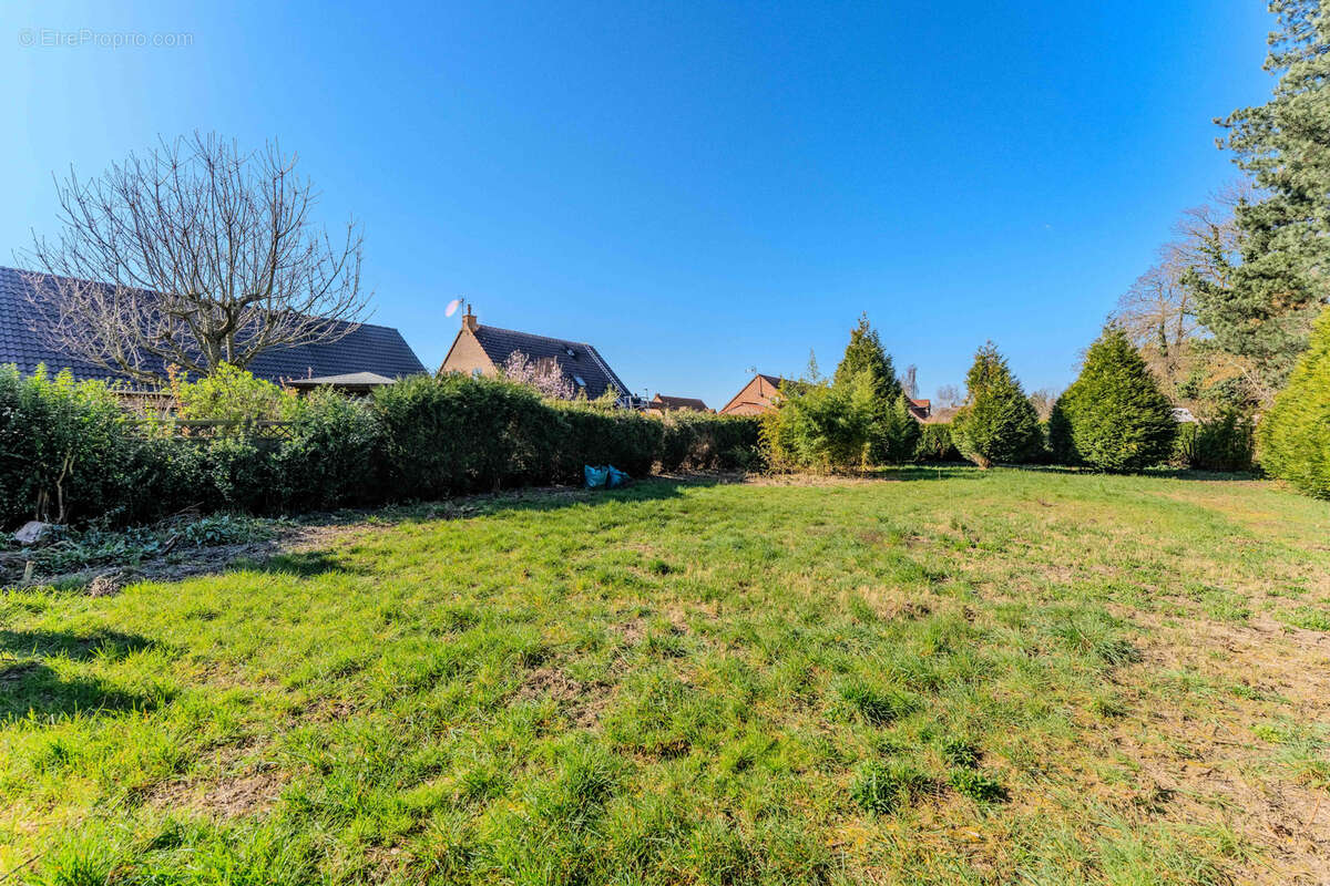 Terrain à ANNOEULLIN