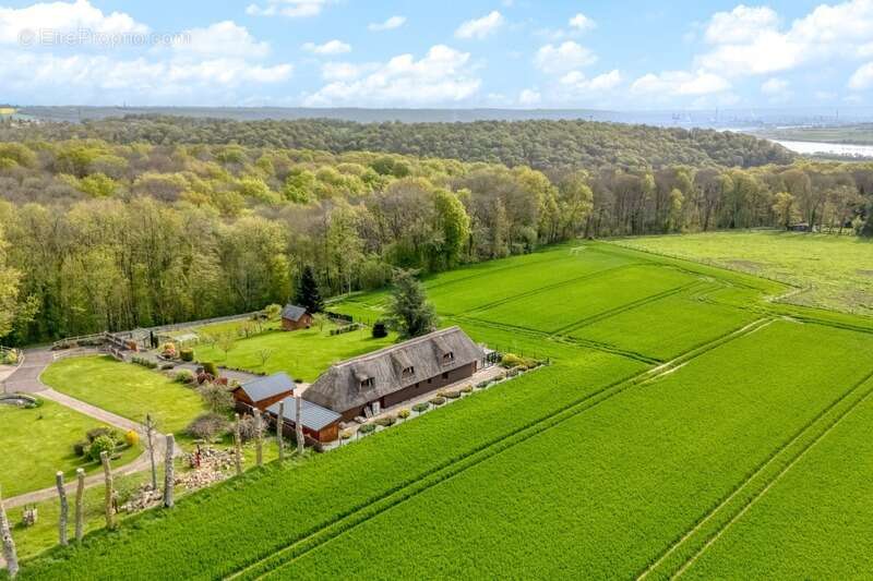  Chaumière de caractère – 200 m² – Environnement privilégié à proximité de Saint-Romain-de-Colbosc - photo 12