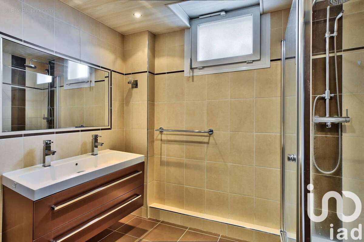 Photo 8 - Appartement à CRAPONNE