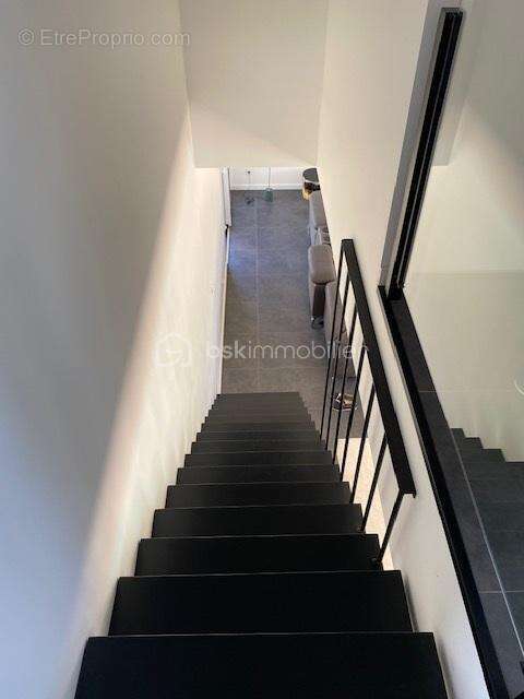 Maison contemporaine 6 pièces 141 m2 - photo 7