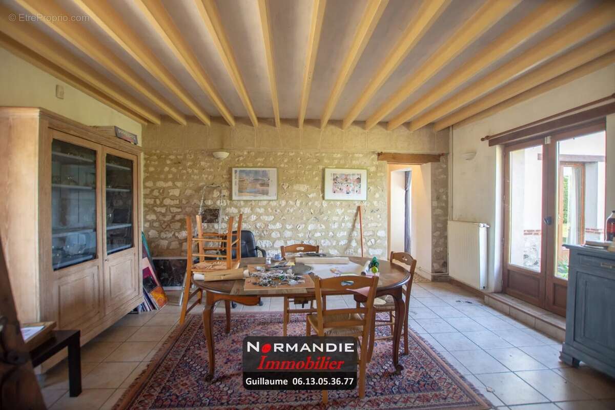 Maison à SAINT-MARTIN-DE-BOSCHERVILLE