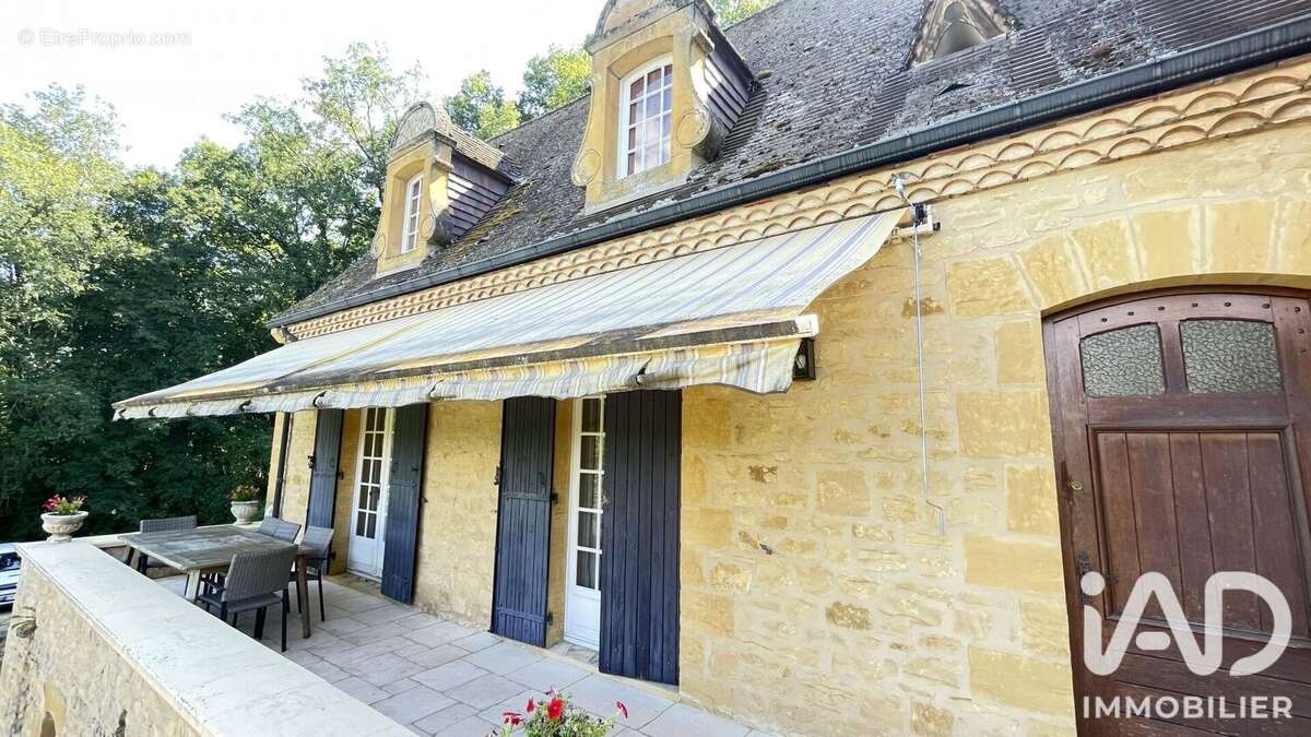 Maison 250 m² à Cenac-Et-Saint-Julien  - photo 3
