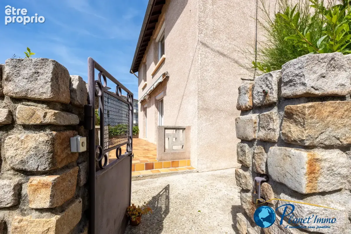 Sorbiers Bourg. Maison individuelle de 115m2 avec terrain de 441m2 - photo 2