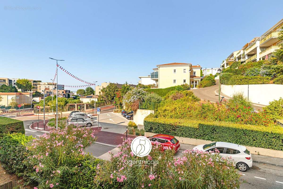 St laurent du var // Avenue des Plantiers : 2 Pièces - Terrasse - Parking - photo 12