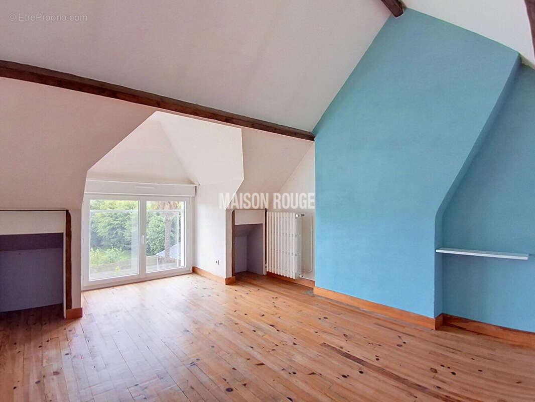 Le charme authentique et les volumes généreux qui font la différence - Maison à proximité du bourg de Yffiniac - photo 17