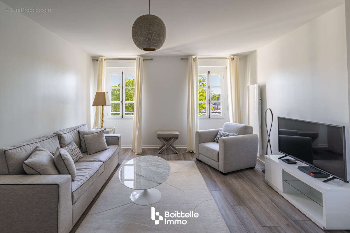 Appartement à FONTAINEBLEAU