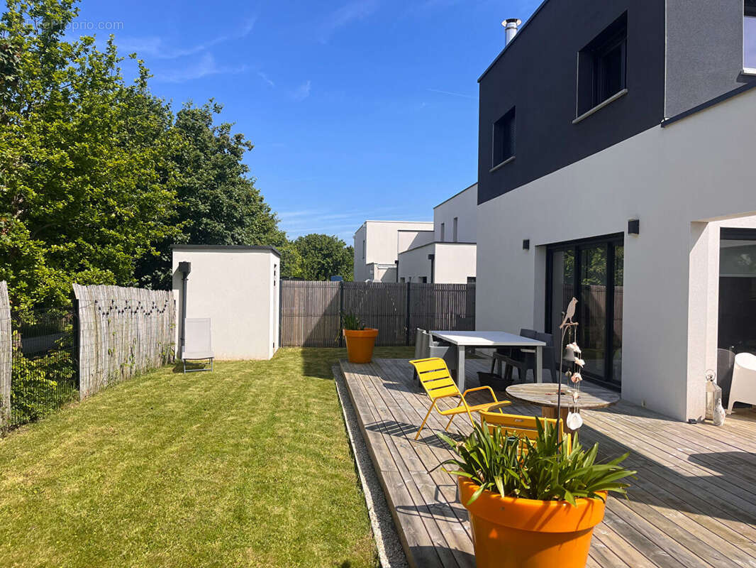 Maison à VERN-SUR-SEICHE