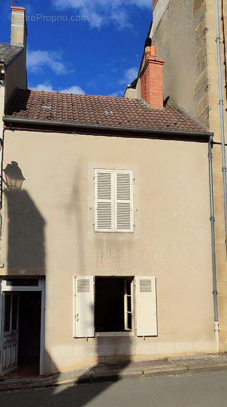 Maison à CHATEAUMEILLANT