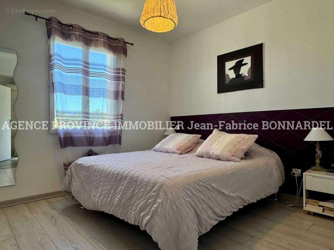 Maison à SAINT-PAUL-TROIS-CHATEAUX