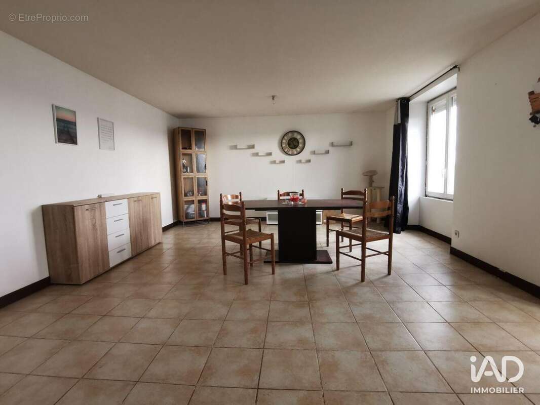Maison 151 m² à Saint-Germier  - photo 9