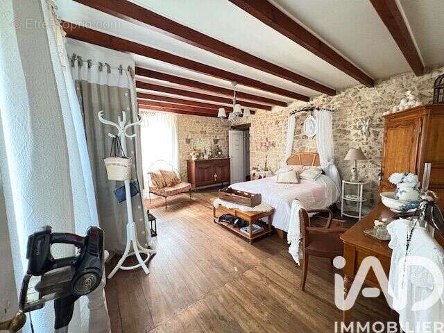 Maison 229 m² à Montjean  - photo 6