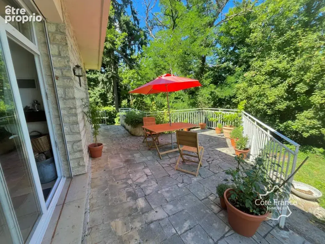 Élégante propriété familiale avec dépendance, terrain, pisci - photo 8